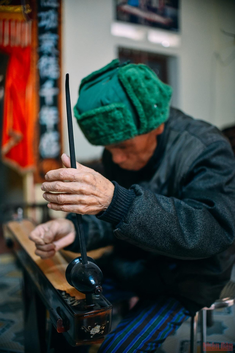 Thăng trầm nghề “rỗng ruột” -0