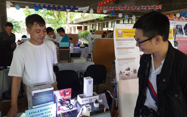 Trưng bày các dự án khởi nghiệp tại Lễ phát động cuộc thi “học sinh, sinh viên với ý tưởng khởi nghiệp” lần thứ 3 - 2020. Phát động cuộc thi học sinh, sinh viên với ý tưởng khởi nghiệp -0