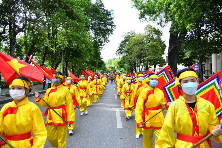 Lễ cung rước Tôn thần Đông trấn Thăng Long -0