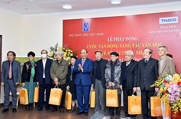 Lễ phát động cuộc vận động sáng tác văn học về đề tài thiếu nhi -2