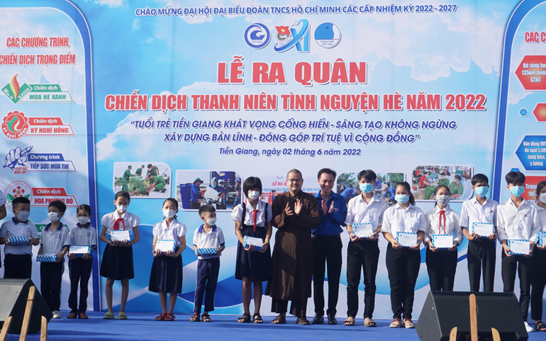 Tiền Giang tổ chức ra quân Chiến dịch Thanh niên tình nguyện hè -0