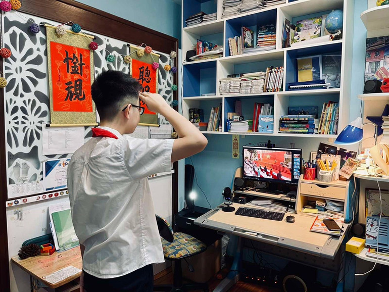 Độc đáo lễ khai giảng khó quên của học sinh cả nước trong giãn cách -0