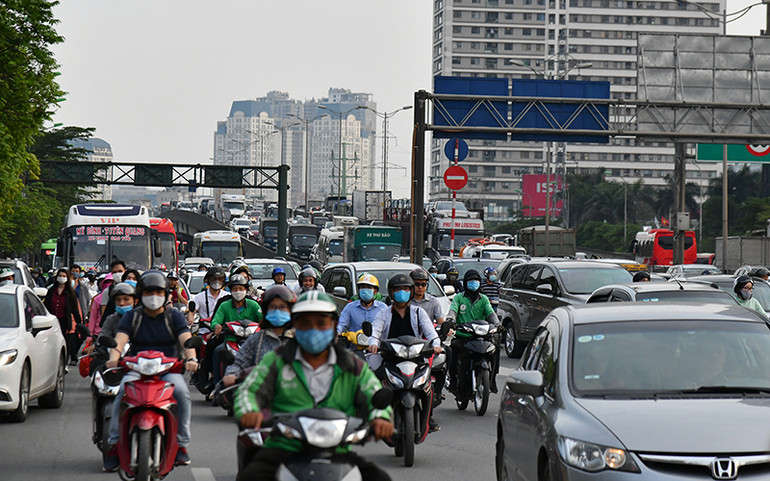 Giao thông ùn tắc tại các khu vực cửa ngõ Thủ đô trước ngày nghỉ lễ -0