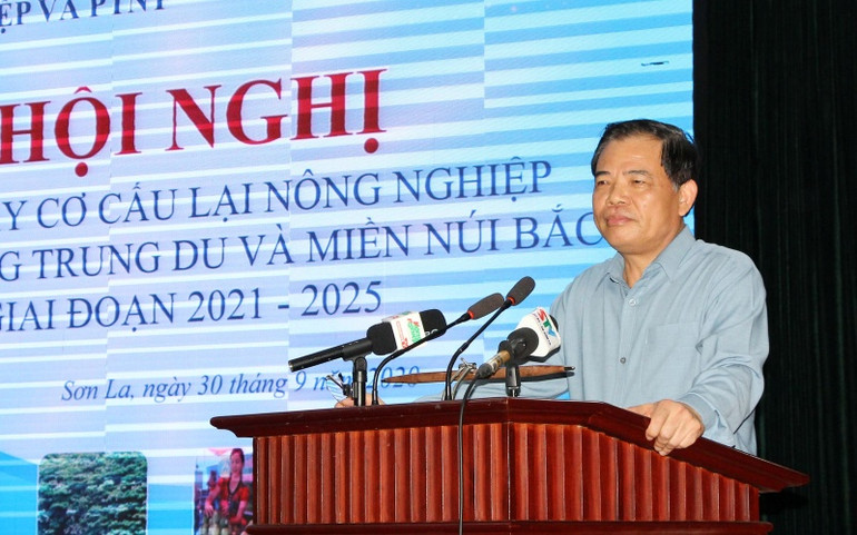 Bộ trưởng NN và PTNT Nguyễn Xuân Cường phát biểu ý kiến tại Hội nghị. Thúc đẩy cơ cấu lại nông nghiệp các tỉnh vùng trung du và miền núi Bắc Bộ -0