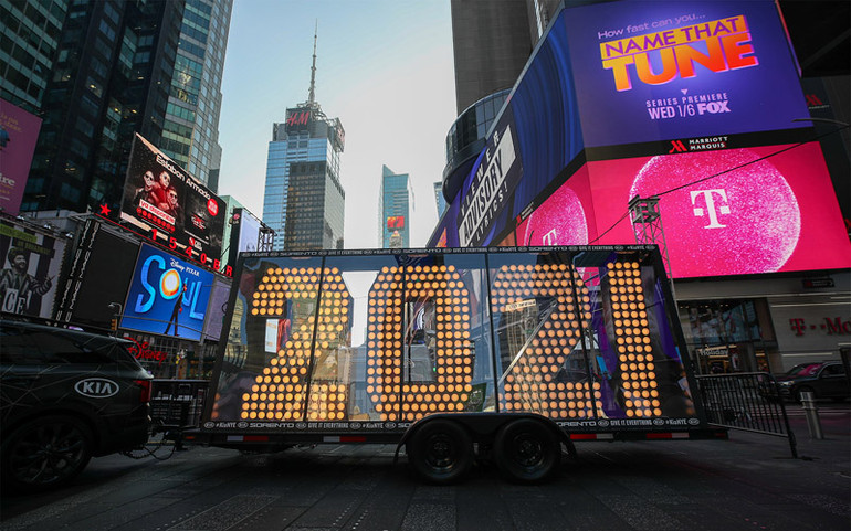 Nhiều điểm hút khách đón năm mới trên thế giới đóng cửa -0