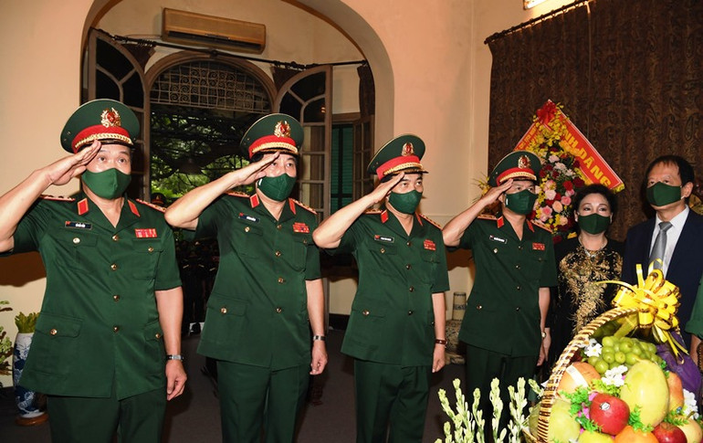 Quân ủy Trung ương - Bộ Quốc phòng dâng hương tưởng niệm Đại tướng Võ Nguyên Giáp -0