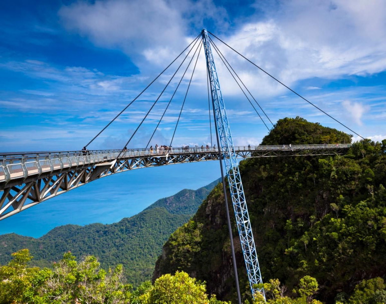 Cầu Langkawi, Malaysia (Ảnh: CurlyTales) 10 cây cầu không dành cho những người yếu tim -0