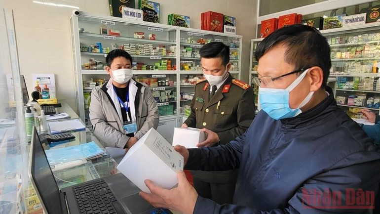 Tăng cường xử lý những vi phạm về thiết bị và thuốc điều trị Covid-19 -0