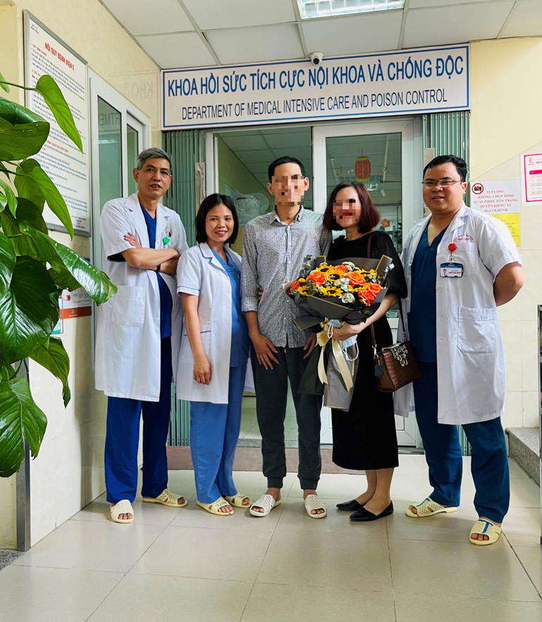 Bệnh nhân được cứu sống ngoạn mục. Bệnh nhân hôn mê sâu, ngừng tuần hoàn hồi sinh kỳ diệu -0