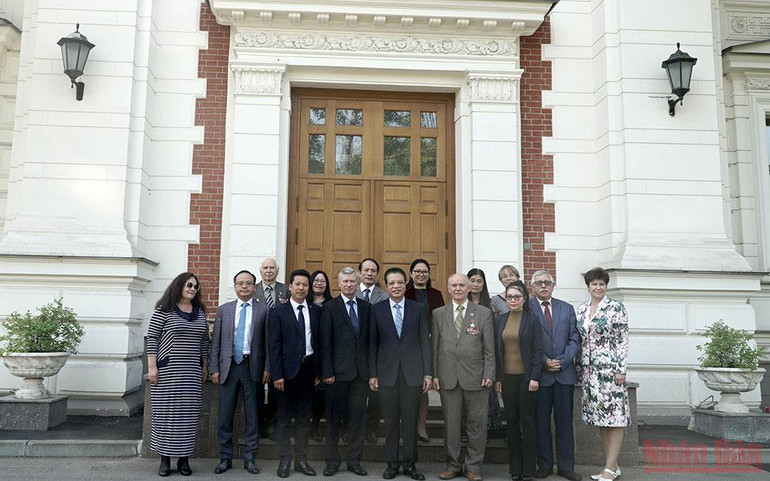 Đại sứ quán Việt Nam tại Nga thúc đẩy ngoại giao nhân dân -0