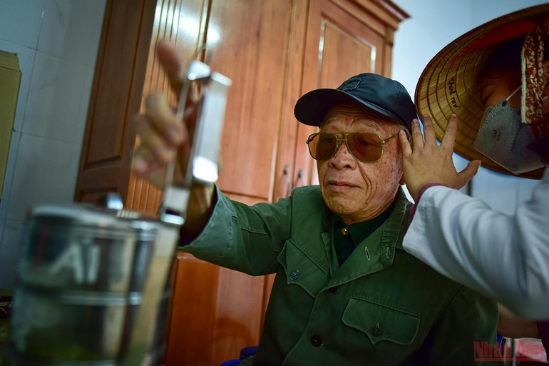 “Mối lương duyên” trong trung tâm điều dưỡng thương bệnh binh -0