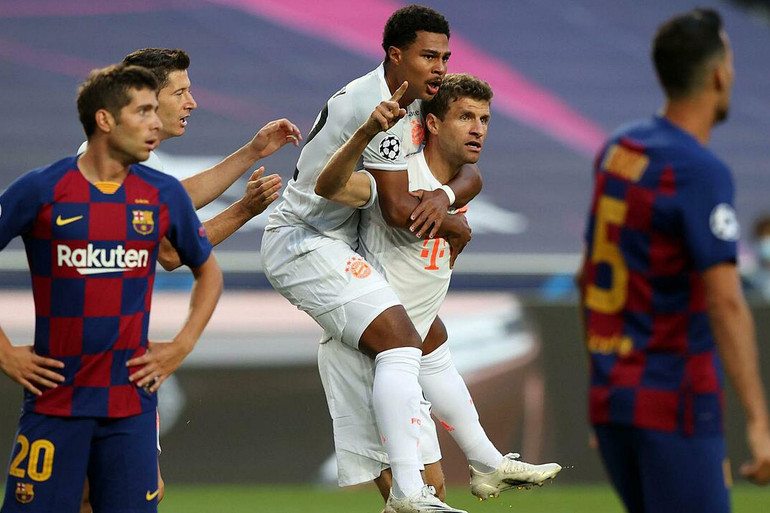 Barca 2020: Chạm đáy khủng hoảng, Messi “lung lay” -0