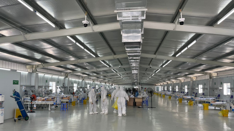 Cuộc bàn giao lịch sử của tuyến đầu điều trị Covid-19 -0