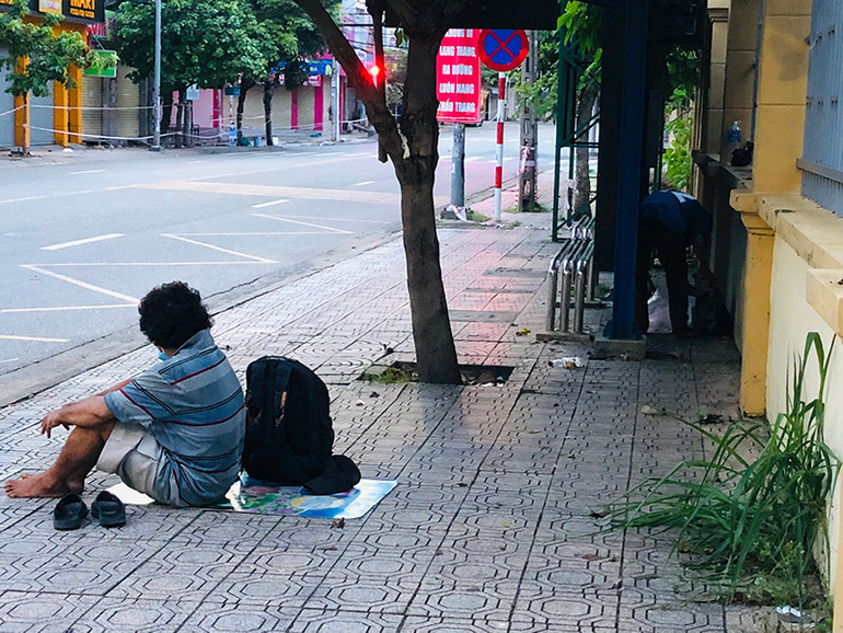 Nhiều người lang thang trên đường phố Biên Hòa cần được hỗ trợ -0