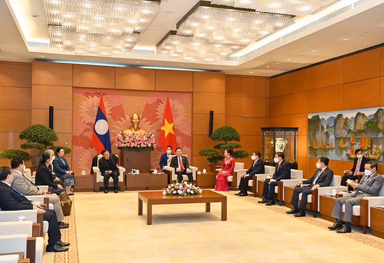 Chủ tịch Quốc hội Lào kết thúc tốt đẹp chuyến thăm chính thức Việt Nam -0