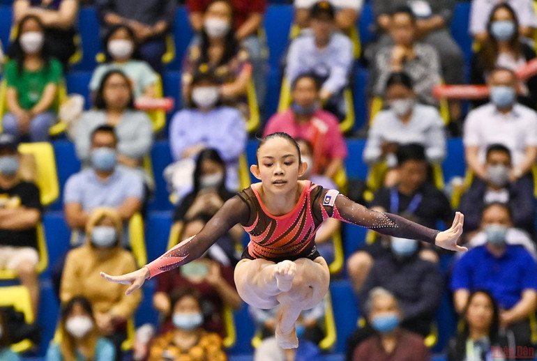 Mãn nhãn với màn biểu diễn thể dục dụng cụ trong ngày thi đấu cuối ở SEA Games 31 -0