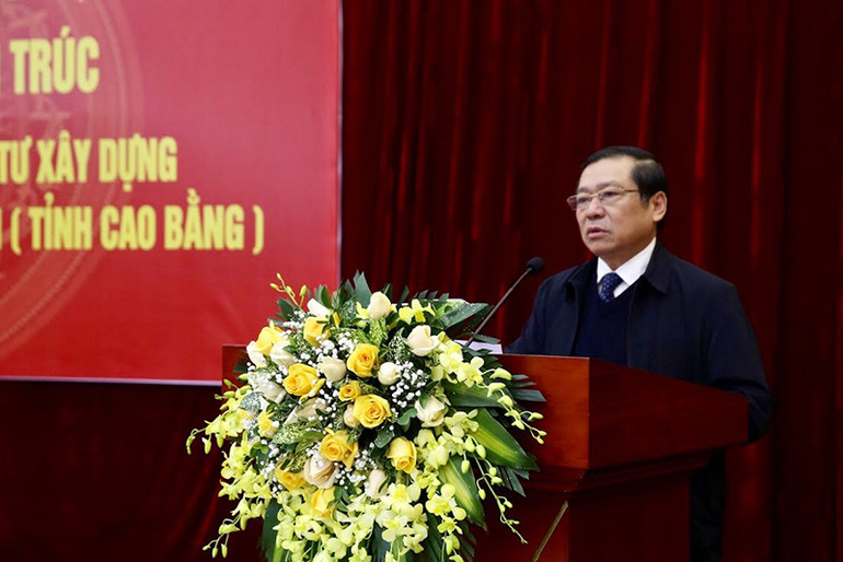 Đồng chí Lại Xuân Môn phát biểu ý kiến. Thi tuyển phương án kiến trúc tuyến cao tốc Đồng Đăng - Trà Lĩnh -0