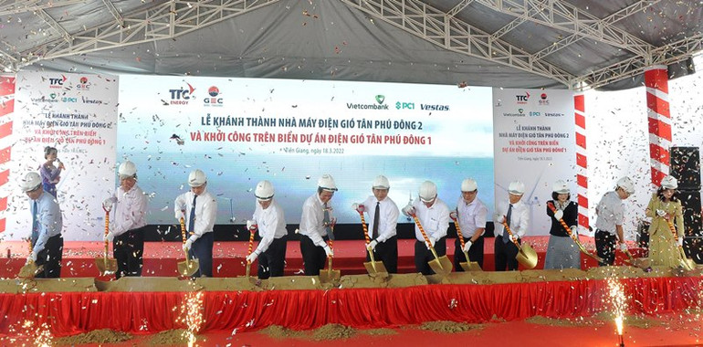 Khánh thành và khởi công 2 nhà máy điện gió ở Tiền Giang -0