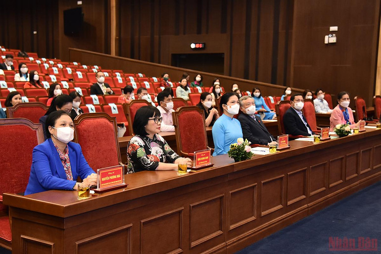 Để trẻ mồ côi sống trong vòng tay cha, mẹ thêm lần nữa sau đại dịch Covid-19 -0