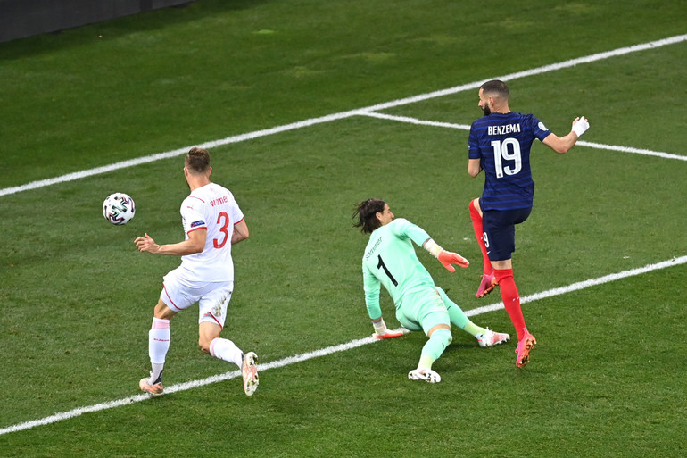 Cận cảnh Pháp gục ngã trên chấm luân lưu, nhường vé vào tứ kết Euro cho Thụy Sĩ -0