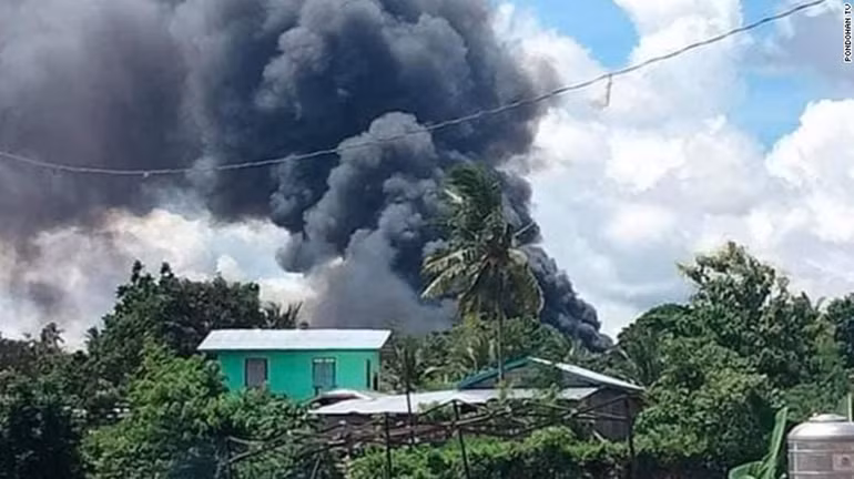 Hiện trường vụ rơi máy bay quân sự tại Philippines -0