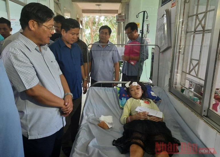 Tai nạn xe khách ở đèo Ngọc Vin: Thêm một người tử vong -0