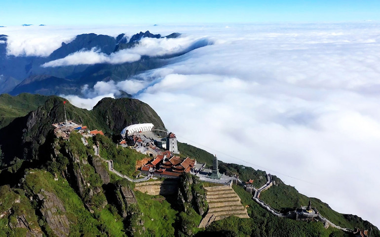 Du lịch Việt Nam: lách “khe cửa hẹp” để “chuyển mình” mạnh mẽ -0