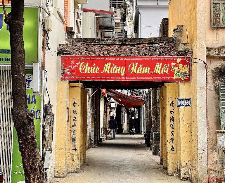 Cổng Hầu cũng là một lối dẫn khác vào làng An Thọ. 7conglang_ThuyKHue-1646065177600.jpeg