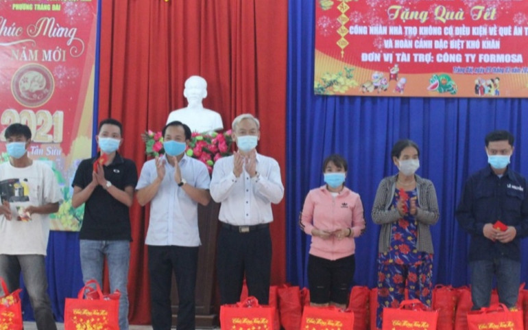 Chuyện những công nhân Đồng Nai ở lại đón Tết -0