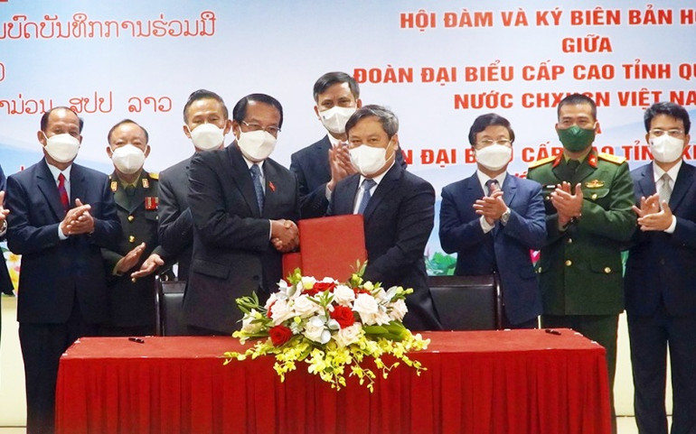 Ký biên bản hợp tác giữa lãnh đạo 2 tỉnh Quảng Bình và Khammouane (Lào). Quảng Bình nâng cao hiệu quả hợp tác toàn diện với tỉnh Khăm Muộn (Lào) -0
