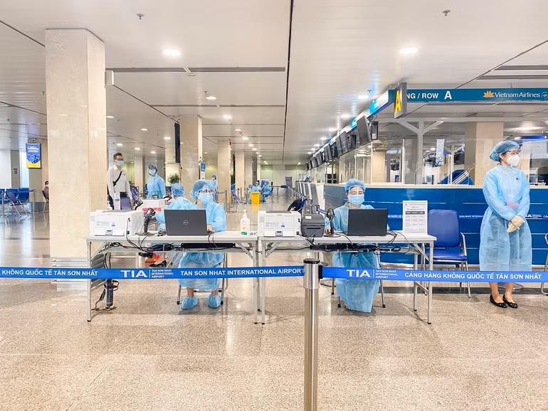 Triển khai xét nghiệm Covid-19 tại sân bay Tân Sơn Nhất -0