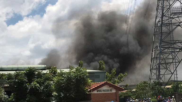 Ngăn chặn vụ cháy lớn xảy ra tại công ty sản xuất, gia công đồ gỗ -0