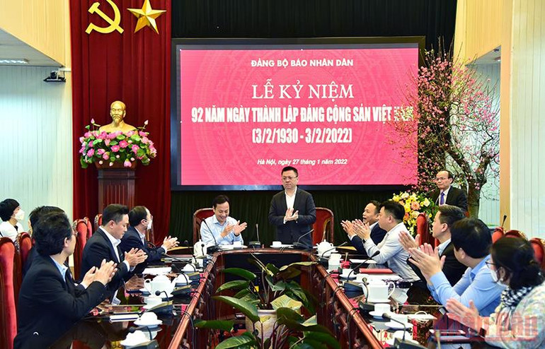 Báo Nhân Dân tổ chức mít-tinh kỷ niệm 92 năm Ngày thành lập Đảng -0