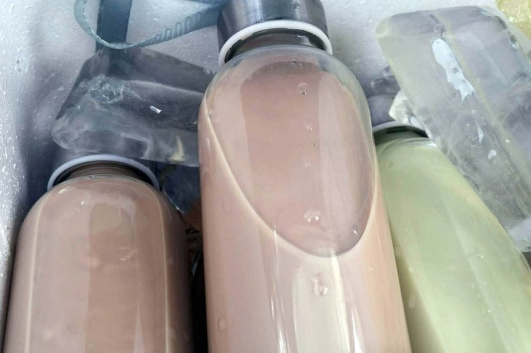 Bắt quả tang đối tượng trộn cần sa vào trà sữa bán ra thị trường -0