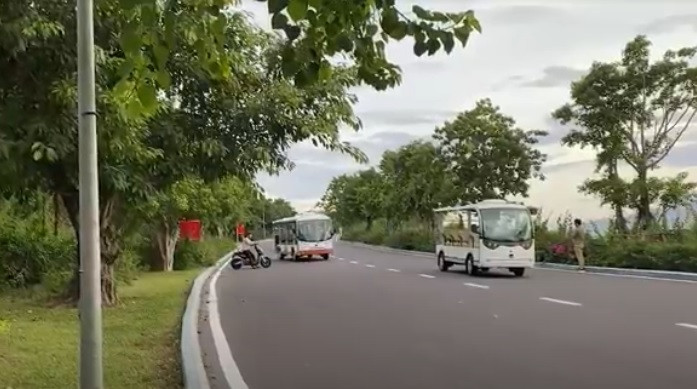 Xe điện tự hành “made in Vietnam” có thể leo dốc, đổ đèo -0