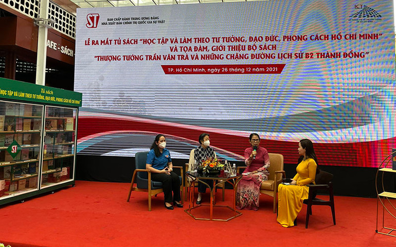 Ra mắt Tủ sách “Học tập và làm theo tư tưởng, đạo đức, phong cách Hồ Chí Minh” -0