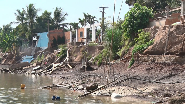 An Giang ứng phó sạt lở đất bờ sông -0