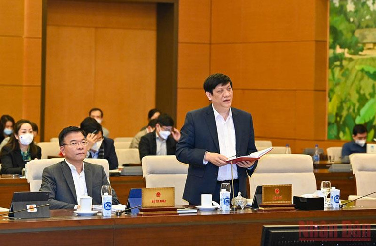 Bộ trưởng Y tế Nguyễn Thanh Long phát biểu tại phiên họp. (Ảnh: DUY LINH) Góp phần làm tốt hơn nữa công tác bảo vệ, chăm sóc sức khỏe nhân dân -0