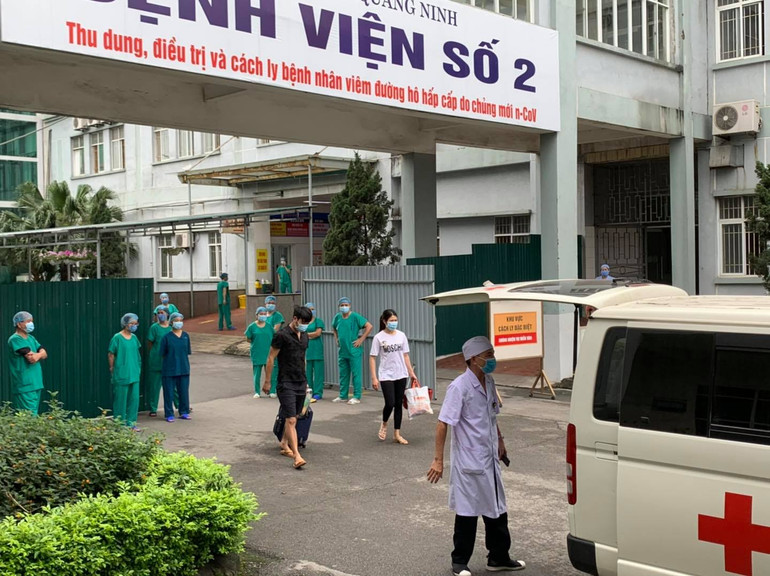 Nhiều bệnh nhân Covid-19 được về nhà đón Tết -0