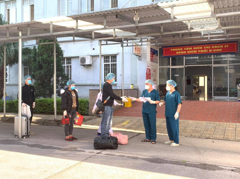 Nhiều bệnh nhân Covid-19 được về nhà đón Tết -0