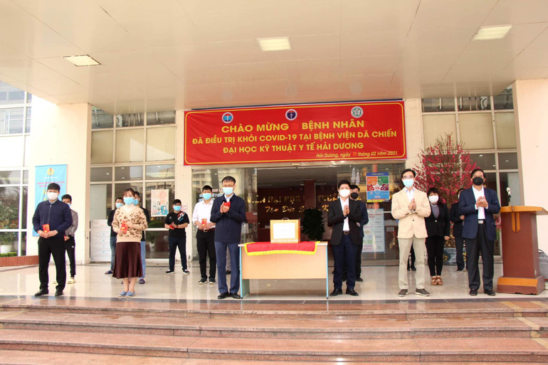 Nhiều bệnh nhân Covid-19 được về nhà đón Tết -0