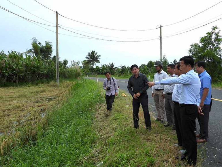 Thiên tai ở Cà Mau gây thiệt hại hàng chục tỷ đồng -0