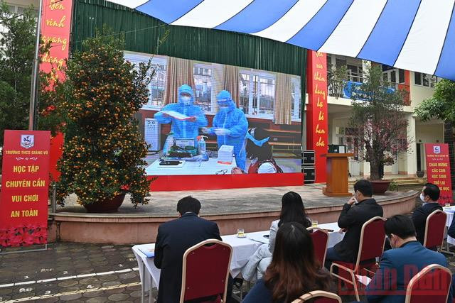 Diễn tập phương án đón học quay trở lại trường -0