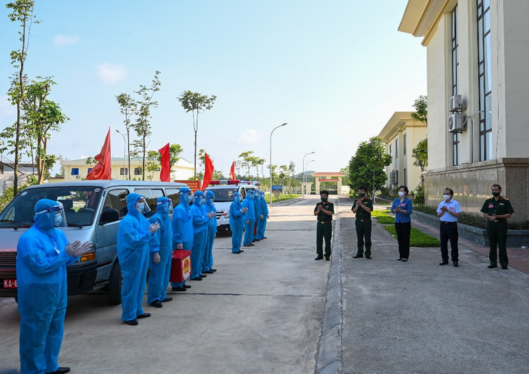 Hơn 3.200 cử tri tiến hành bầu cử sớm tại Bắc Ninh -0