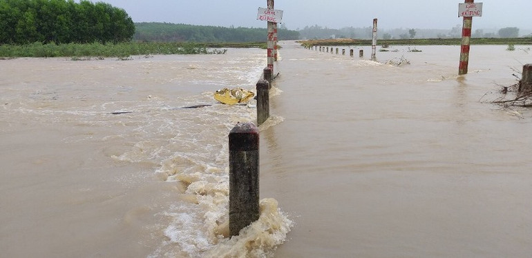 Đắk Lắk: Mưa lũ lớn, sẵn sàng di dời hàng trăm hộ dân -0