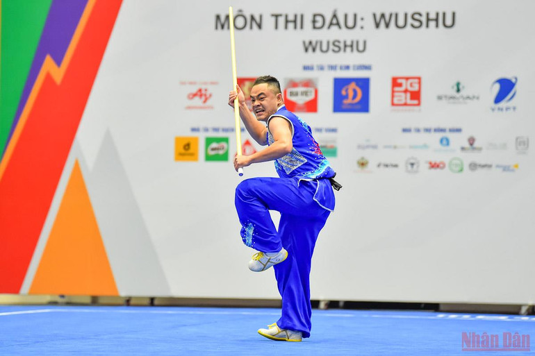 Phạm Quốc Khánh có thêm 1 tấm Huy chương Bạc tại nội dung nam côn. Đội taolu wushu Việt Nam hoàn thành nhiệm vụ tại SEA Games 31 -0