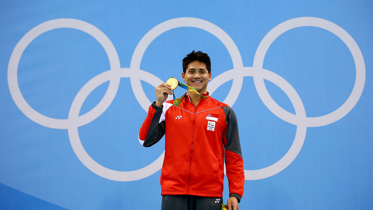 Schooling được tặng thưởng hơn 750.000USD sau khi giành về tấm Huy chương Vàng Olympic lịch sử. (Ảnh: IOC) Nhà vô địch Olympic gặp khó ở đường đua xanh SEA Games -0