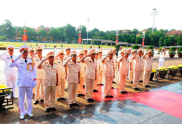 Lãnh đạo Đảng, Nhà nước vào Lăng viếng Chủ tịch Hồ Chí Minh -0