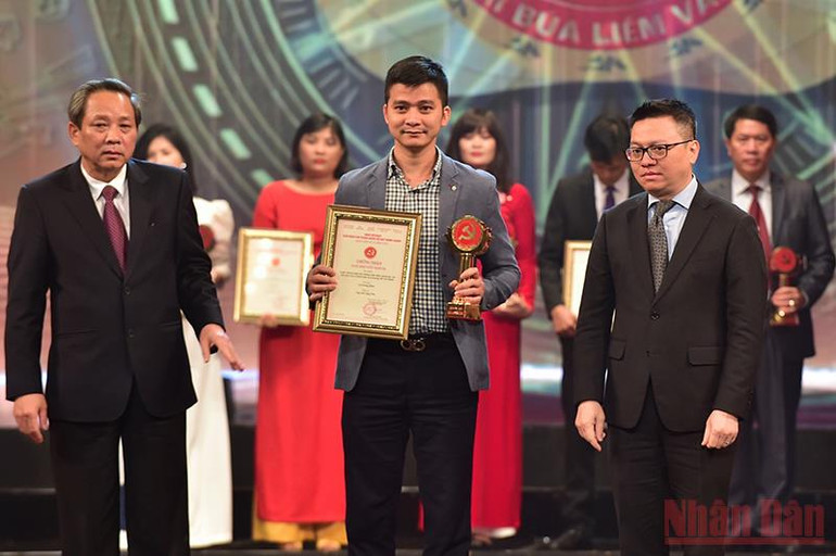 Lễ trao Giải báo chí toàn quốc về xây dựng Đảng lần thứ VI-năm 2021 -0