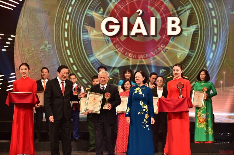 Báo Nhân Dân điện tử đoạt Giải A Búa liềm vàng lần thứ VI-năm 2021 -0